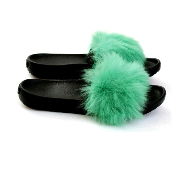 NWT UGG Royale Slides - Emerald Green - Picture 3 of 4
